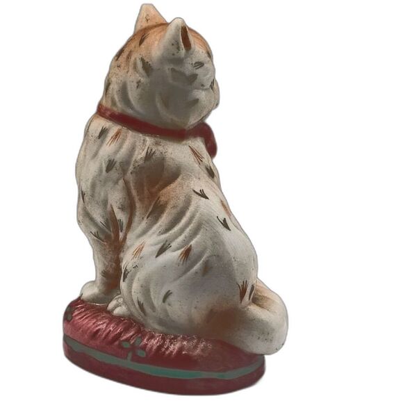 Franklin Mint Curio Cabinet Staffordshire Cat Figurine 1986 Preowned 3"x2"x2" - Picture 2 of 5